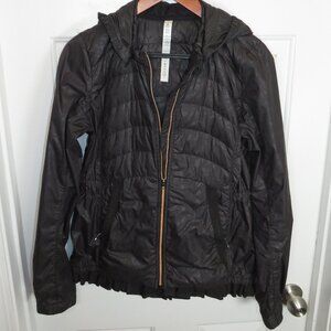 Lululemon Spring Fling Puffy Windbreaker Animal Swirl Embossed Black Sz 8
